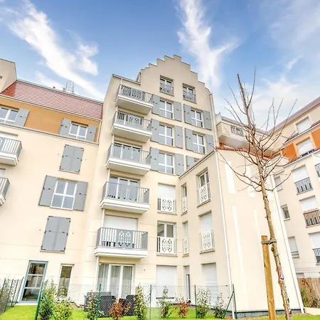Duplex Paris, Villepinte Expo, Cdg, Disneyland Apartment *